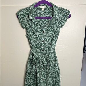 Green Floral button-front Midi Dress